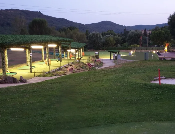Lire Golf de Nuit